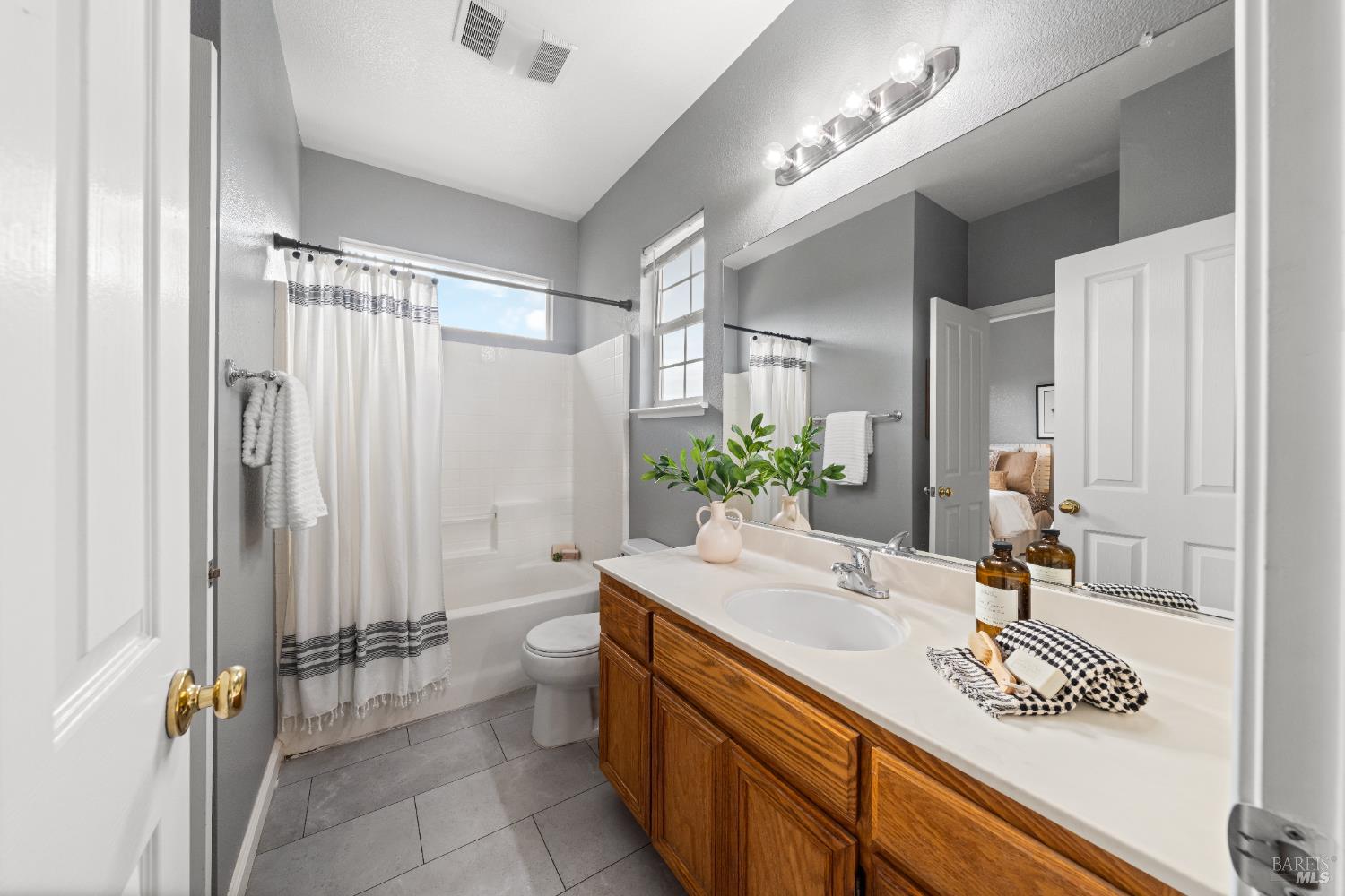 1217 Mateo Drive Rohnert Park, CA 94928 - Photo 14 of 34