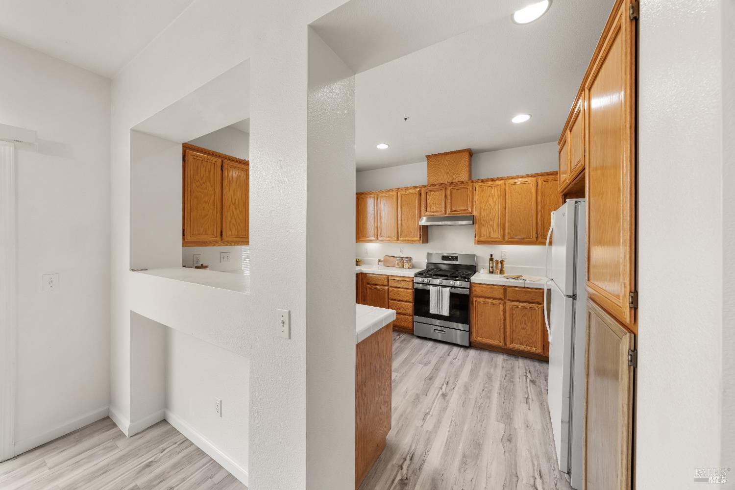 1217 Mateo Drive Rohnert Park, CA 94928 - Photo 4 of 34