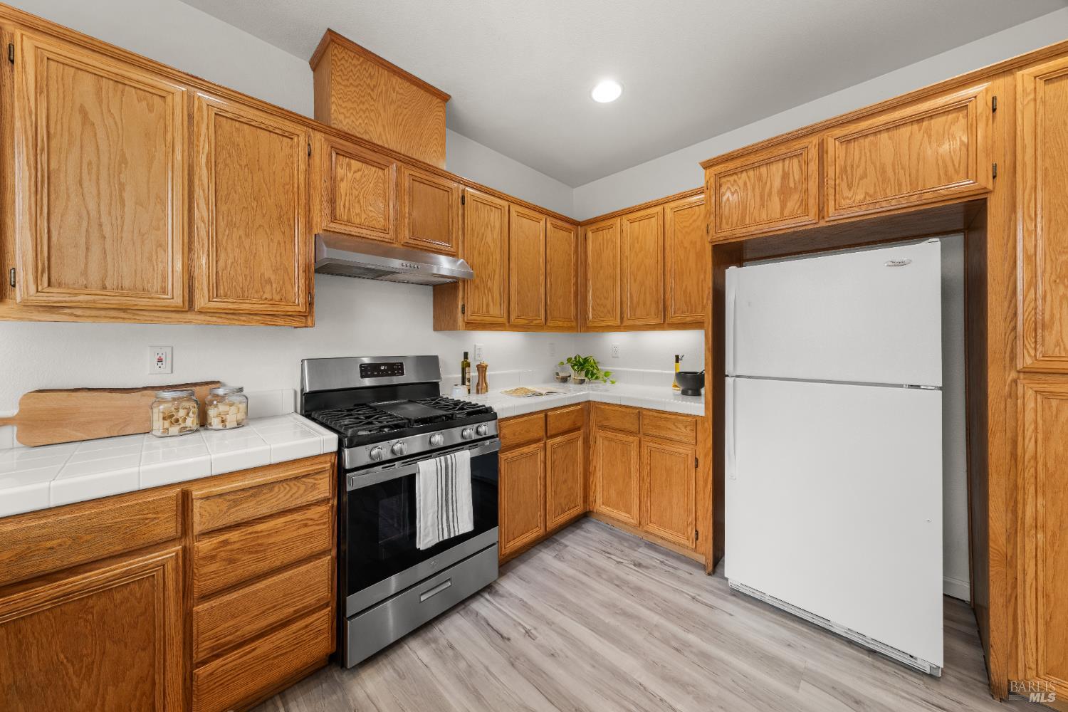 1217 Mateo Drive Rohnert Park, CA 94928 - Photo 7 of 34