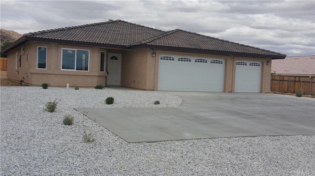 17325 Central Road Apple Valley, CA 92307 - Photo 1 of 1 Gallery Image 1