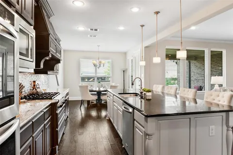 $869,000 | 2823 Chatswood Drive, Trophy Club, TX 76262