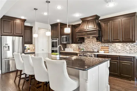 $869,000 | 2823 Chatswood Drive, Trophy Club, TX 76262