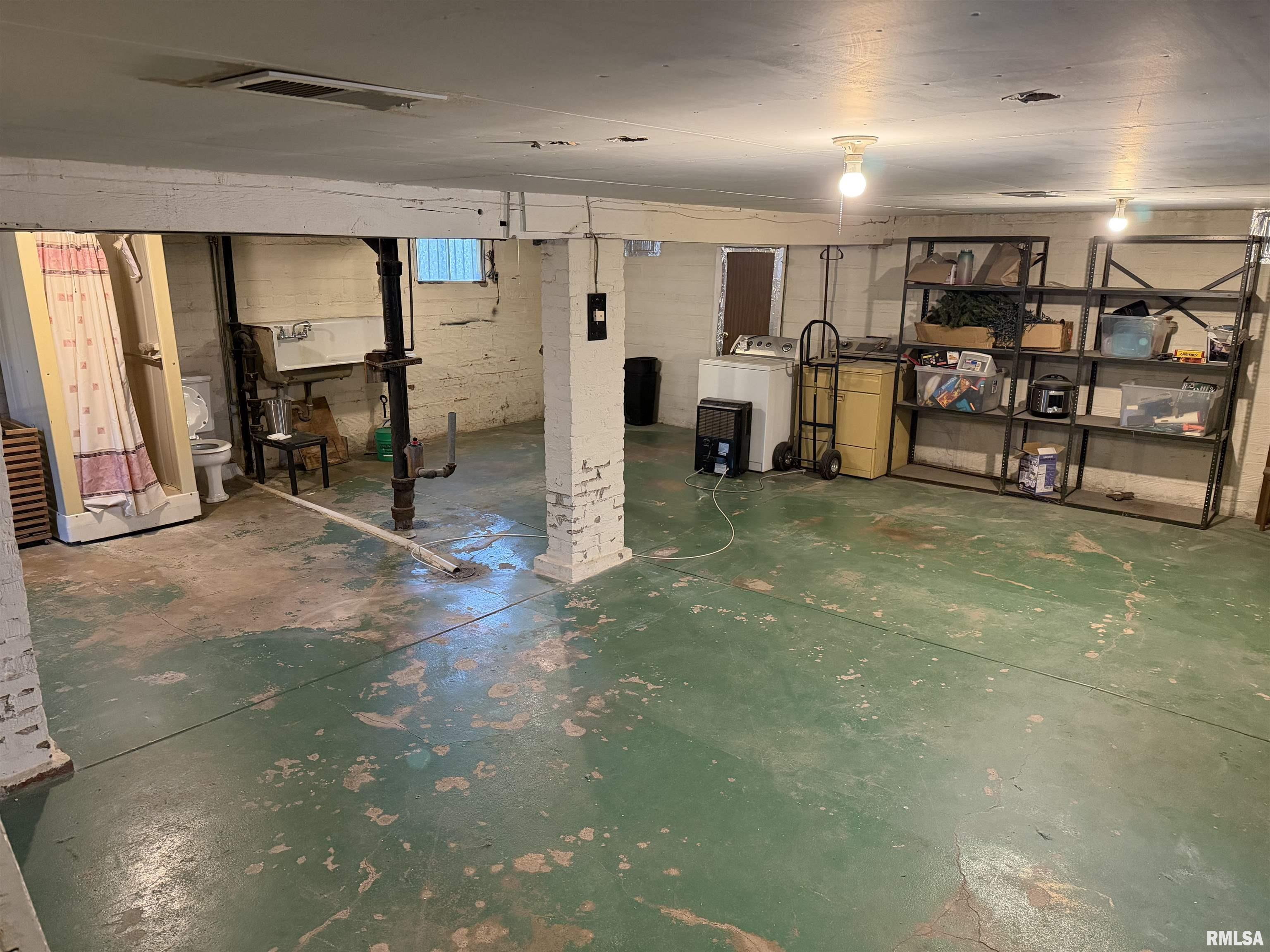 1101 North Walnut Street Springfield, IL 62702 - Photo 32 of 34