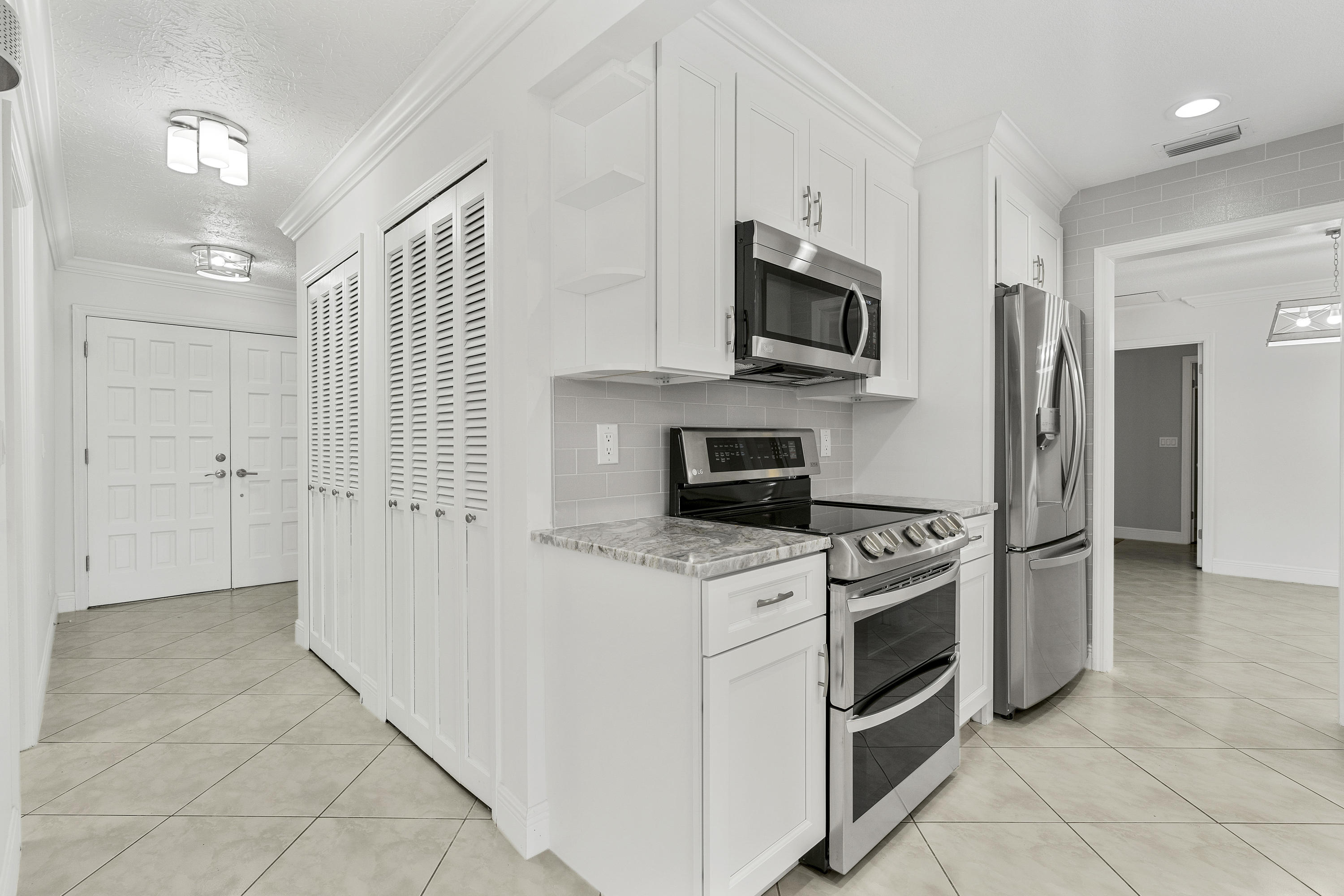 1898 Southeast Greendon Road Port St. Lucie, FL 34952 - Photo 10 of 40 10