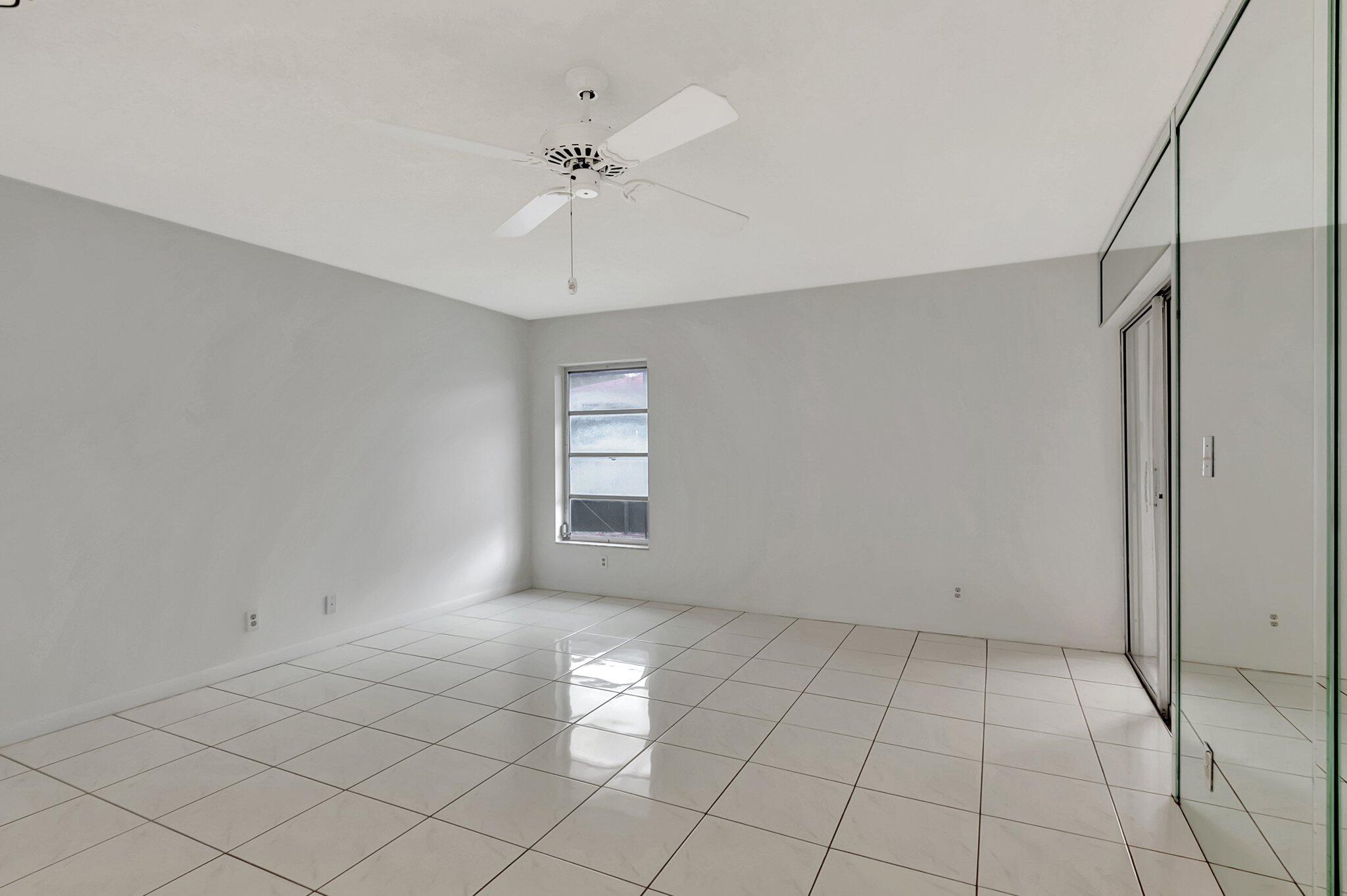 8772 Tyrone Terrace Boca Raton, FL 33496 - Photo 5 of 31 Living Room