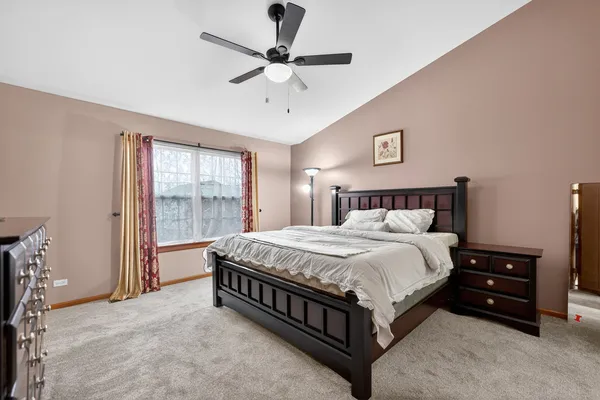 $525,000 | 1293 Georgetown Way, Vernon Hills, IL 60061