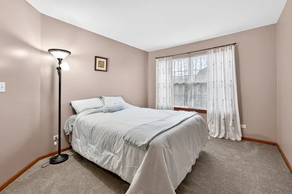 $525,000 | 1293 Georgetown Way, Vernon Hills, IL 60061