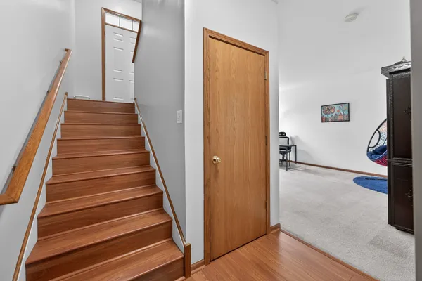 $525,000 | 1293 Georgetown Way, Vernon Hills, IL 60061