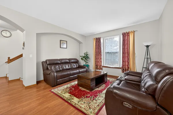 $525,000 | 1293 Georgetown Way, Vernon Hills, IL 60061