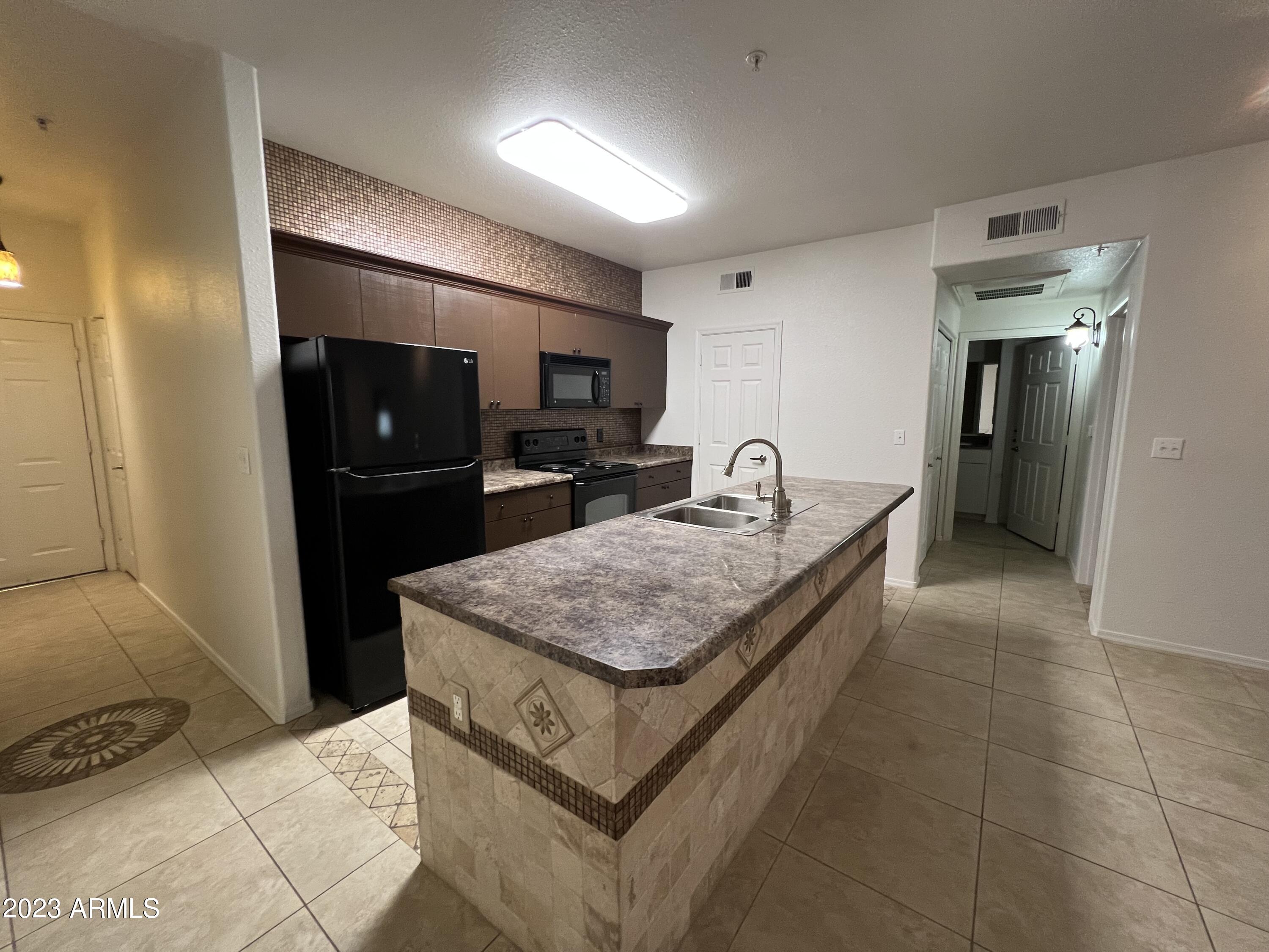 18416 North Cave Creek Road, Unit 1059 Phoenix, AZ 85032 - Photo 8 of 45 Desirable First Floor Unit