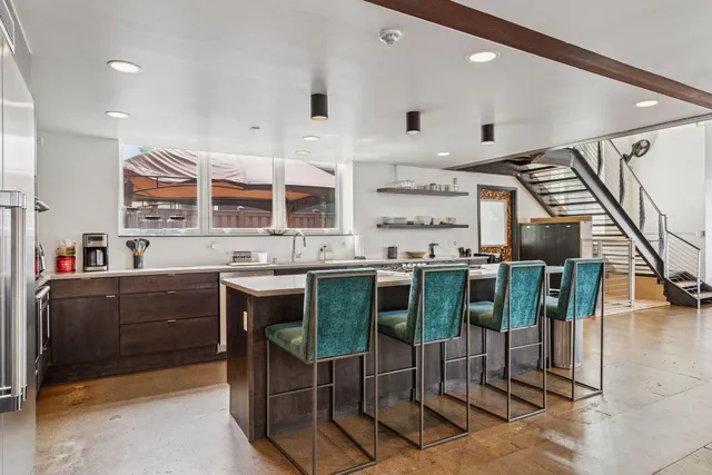 $6,250 | 1290 Snelling Avenue North, St. Paul, MN 55108