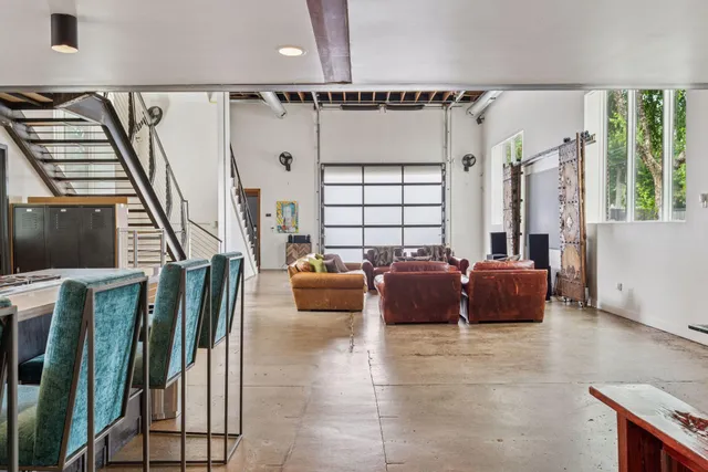 $6,250 | 1290 Snelling Avenue North, St. Paul, MN 55108