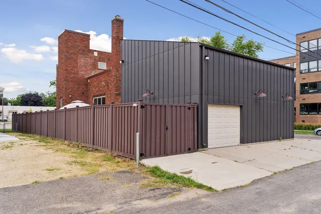 $6,250 | 1290 Snelling Avenue North, St. Paul, MN 55108