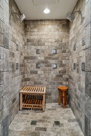 $5,000 | 1290 Snelling Avenue North, St. Paul, MN 55108