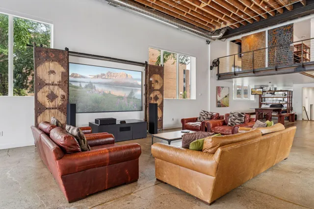 $6,250 | 1290 Snelling Avenue North, St. Paul, MN 55108