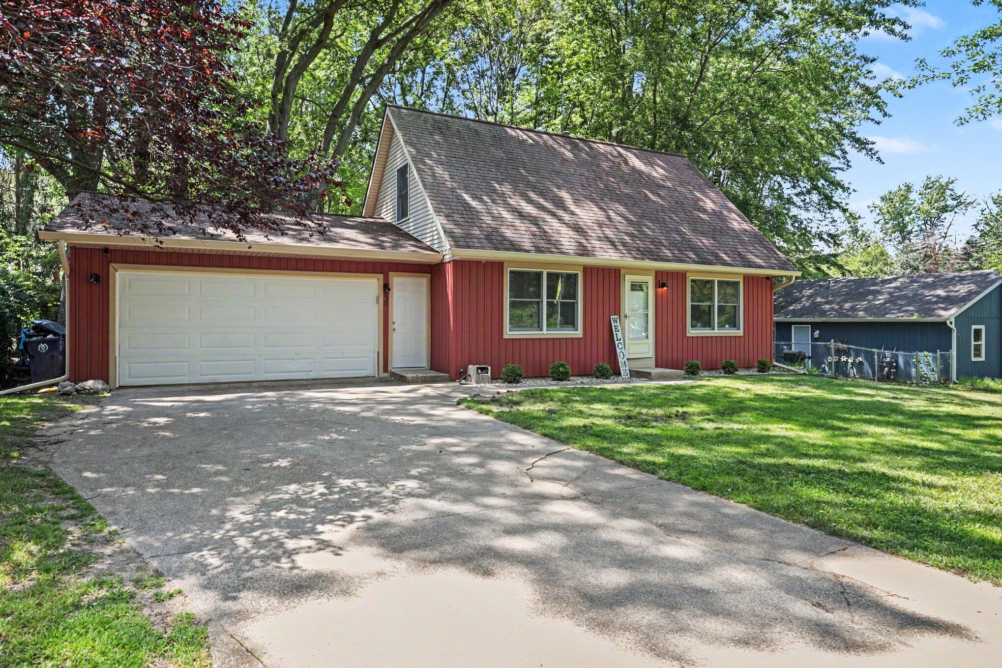 630 Midway Avenue Holland, MI 49423 - Photo 1 of 30 Front of Home