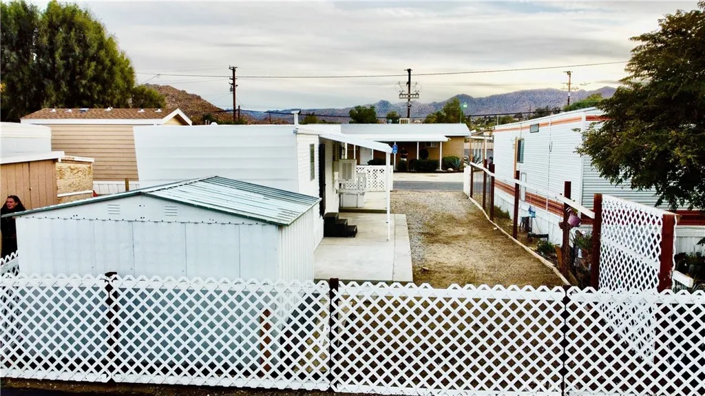 6426 Valley View Drive, Unit 9 Joshua Tree, CA 92252 - Photo 5 of 23 a terrace of a city