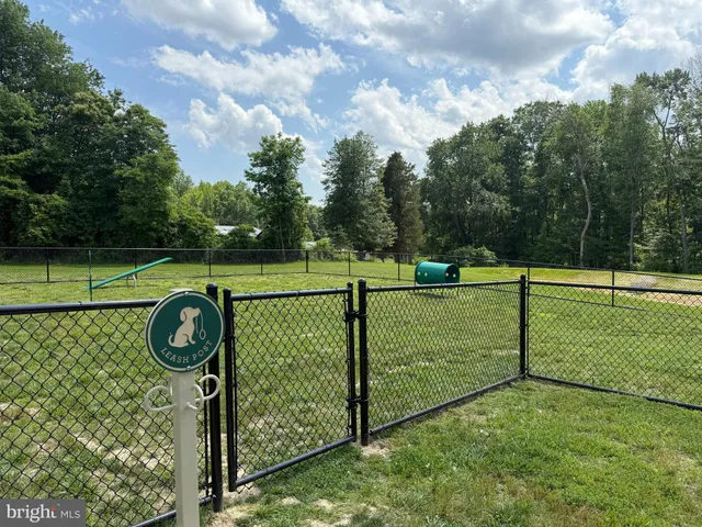 a view of outdoor space