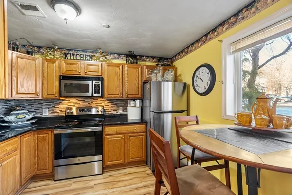 $315,000 | 330 Sunderland Road, Unit 80, Worcester, MA 01604