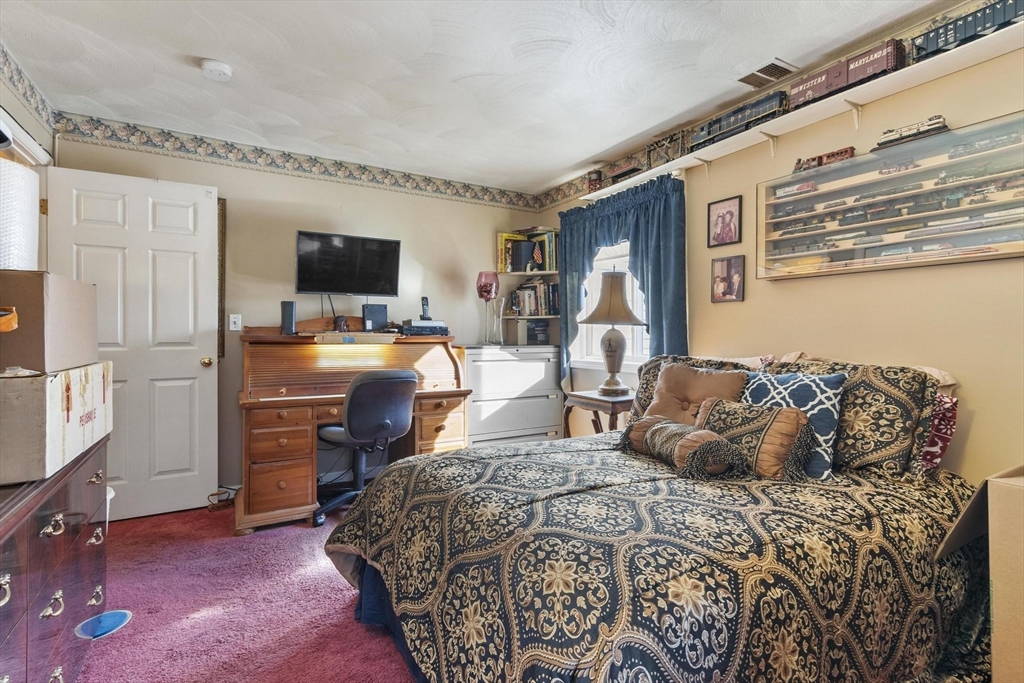 330 Sunderland Road, Unit 80 Worcester, MA 01604 - Photo 17 of 37