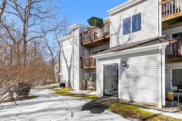 $315,000 | 330 Sunderland Road, Unit 80, Worcester, MA 01604