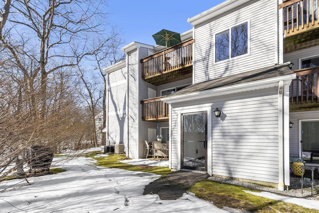 330 Sunderland Road, Unit 80 Worcester, MA 01604 - Photo 24 of 37