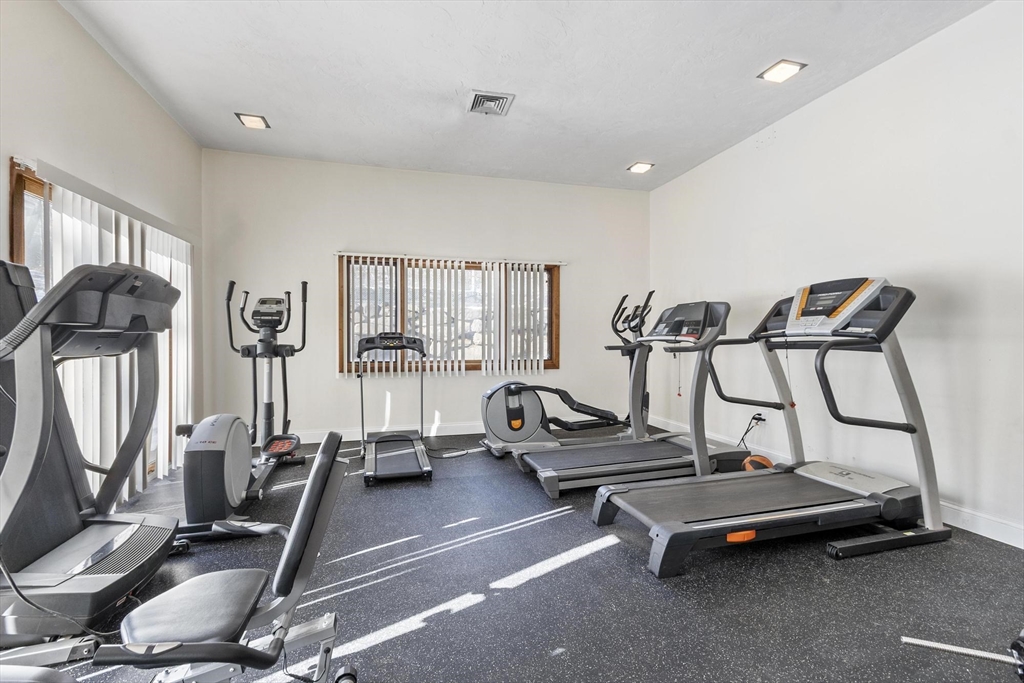 330 Sunderland Road, Unit 80 Worcester, MA 01604 - Photo 35 of 37