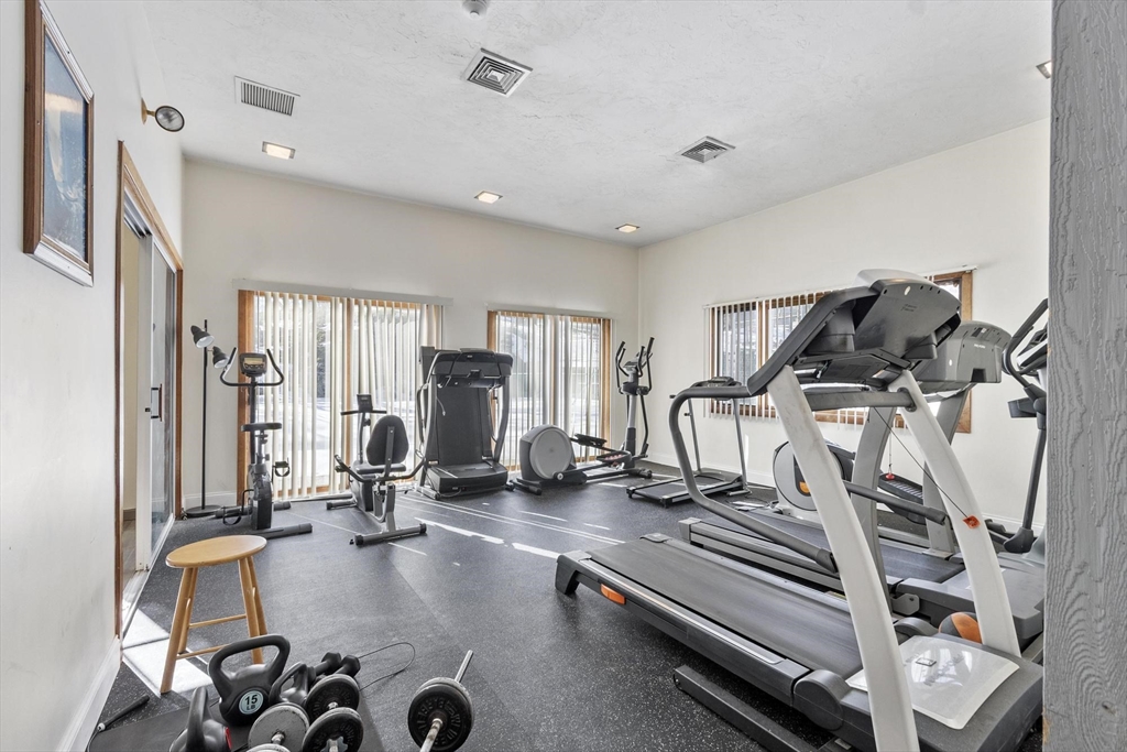 330 Sunderland Road, Unit 80 Worcester, MA 01604 - Photo 36 of 37