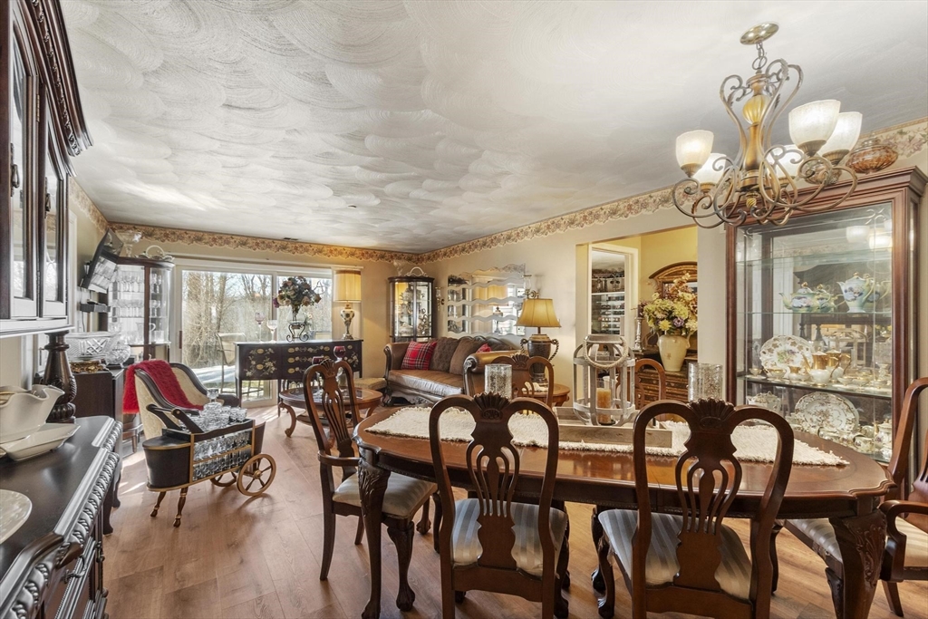 330 Sunderland Road, Unit 80 Worcester, MA 01604 - Photo 4 of 37