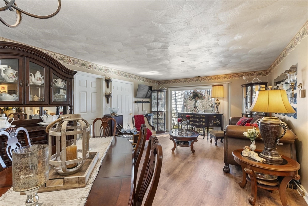 330 Sunderland Road, Unit 80 Worcester, MA 01604 - Photo 5 of 37