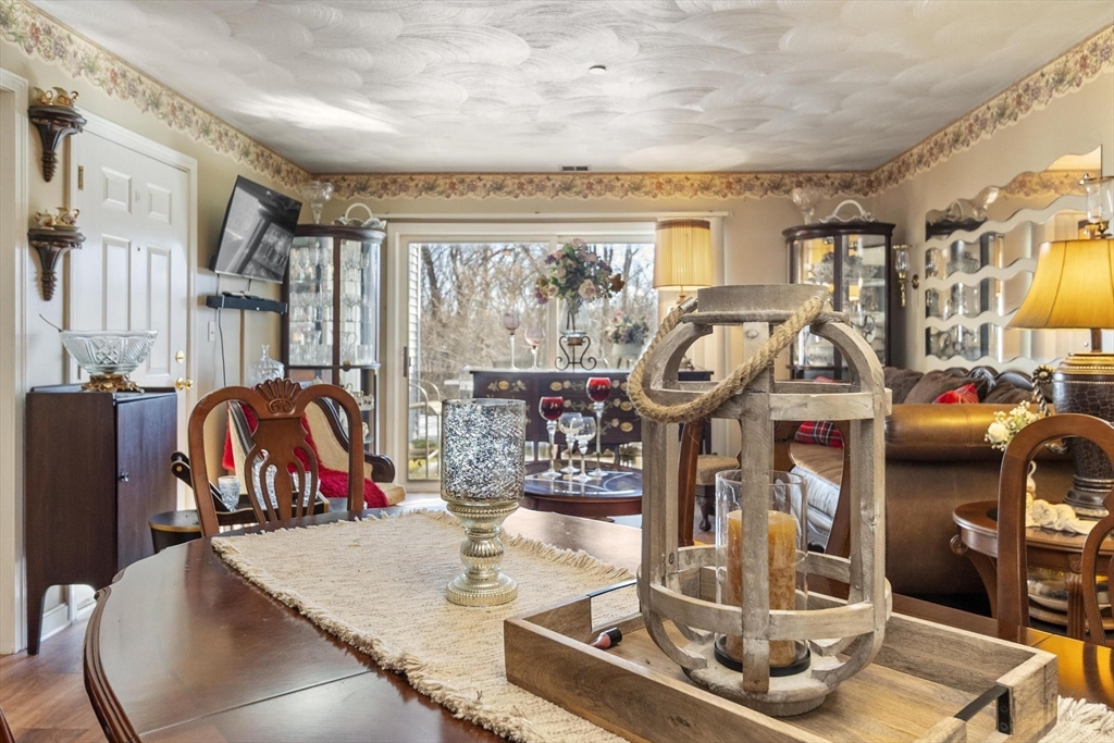 330 Sunderland Road, Unit 80 Worcester, MA 01604 - Photo 9 of 37