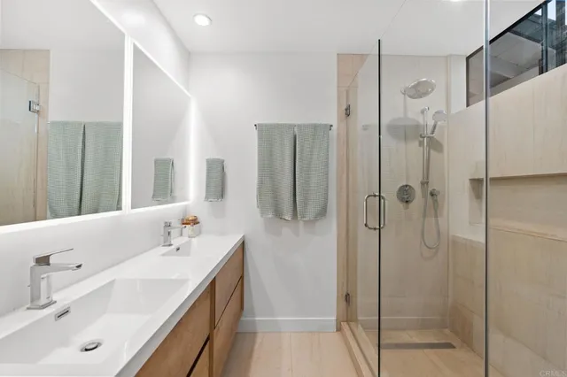 $3,300,000 | 612 Lucylle Lane, Encinitas, CA 92024