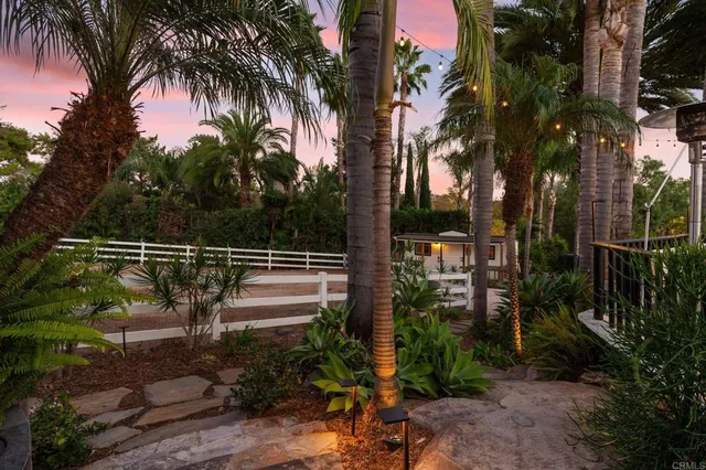 $3,300,000 | 612 Lucylle Lane, Encinitas, CA 92024