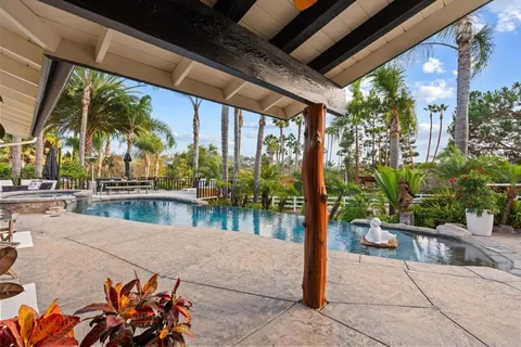 a outdoor view with a sitting space