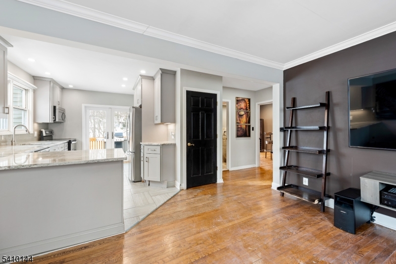 34 Bayview Avenue Hopatcong, NJ 07843 - Photo 7 of 16