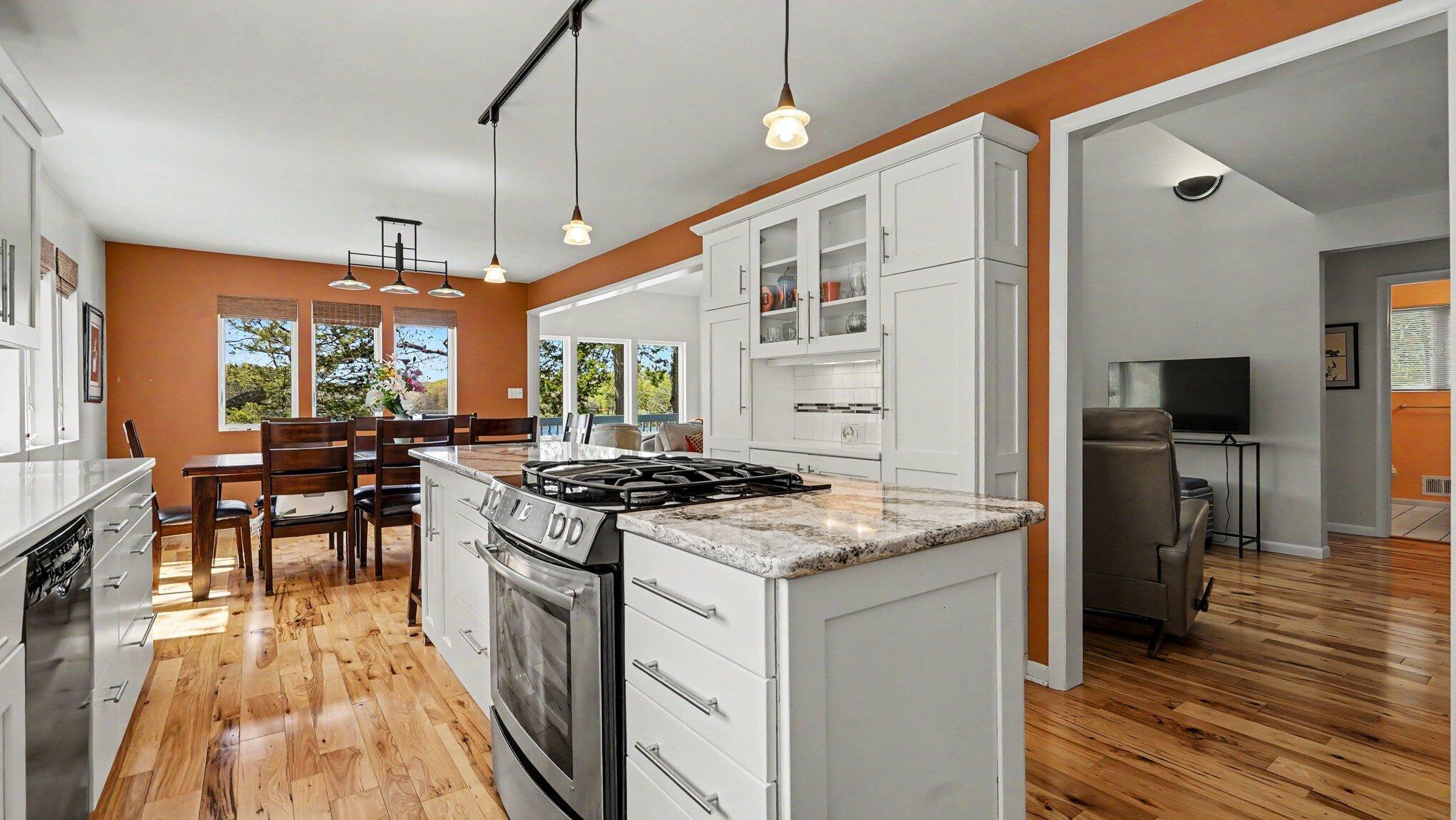 190 Island Lake Road Chelsea, MI 48118 - Photo 20 of 41 021_file_4116