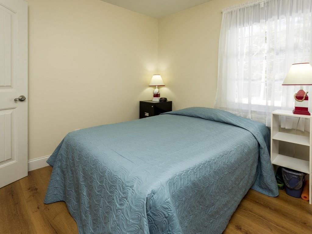 3 Valley Road Boothbay, ME 04537 - Photo 20 of 22 The third bedroom with closet and...