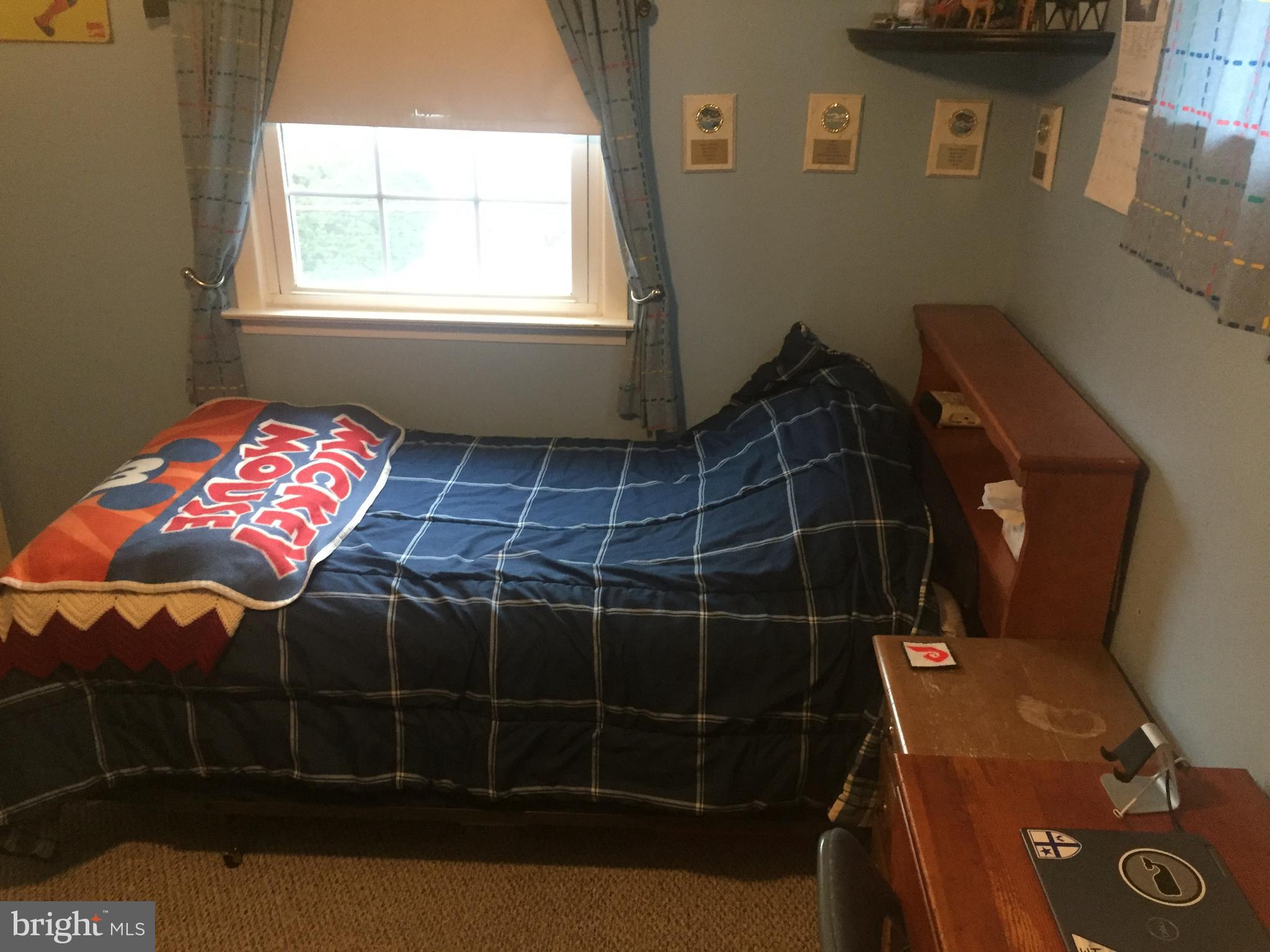 18 Russell Road Willow Grove, PA 19090 - Photo 14 of 25 3rd Bedroom