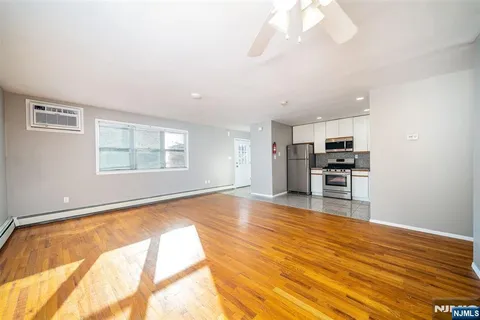 $855,000 | 54 Chestnut Street, Weehawken, NJ 07086