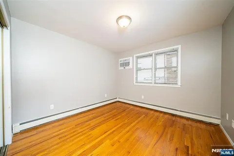 $855,000 | 54 Chestnut Street, Weehawken, NJ 07086