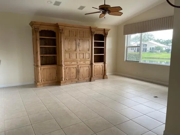 $4,300 | 12105 Oakvista Drive, Boynton Beach, FL 33437