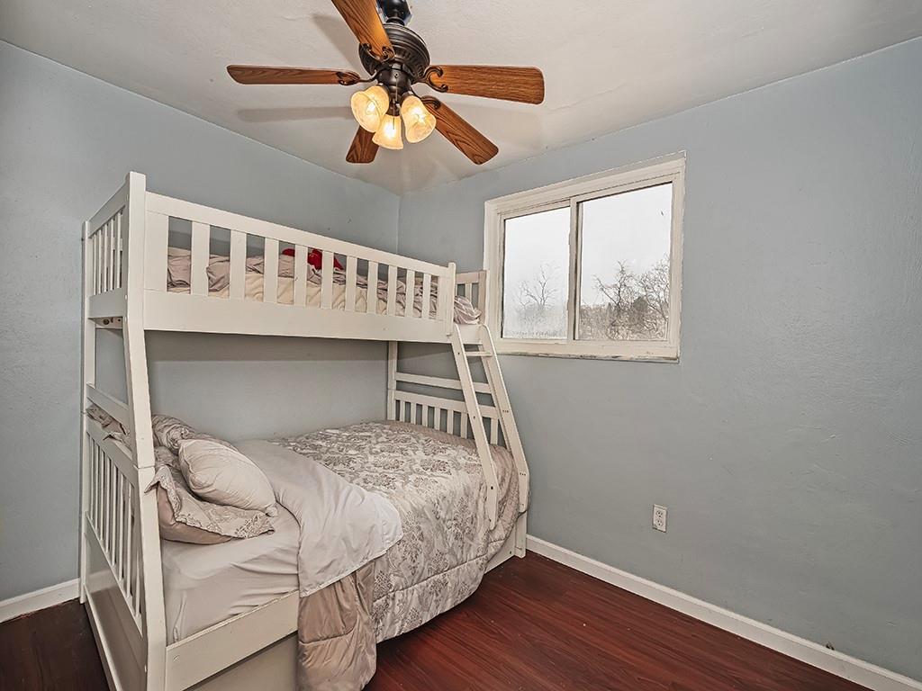 425 Pearce Road Pittsburgh, PA 15234 - Photo 10 of 20 Gallery Image 10