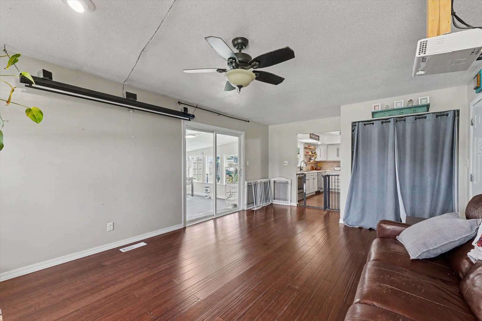 1202 Robin Road Mahomet, IL 61853 - Photo 15 of 36