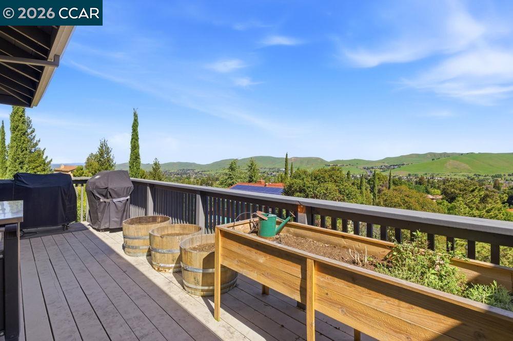 5795 Lewis Way Concord, CA 94521 - Photo 14 of 40