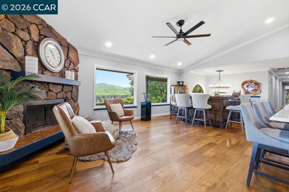 5795 Lewis Way Concord, CA 94521 - Photo 7 of 40