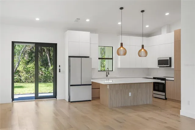 en empty room with window