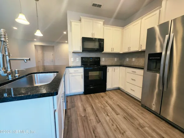 $2,050 | 7026 Butterfly Court, Jacksonville, FL 32258