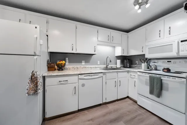 $219,000 | 798 Court Street, Unit G, Keene, NH 03431