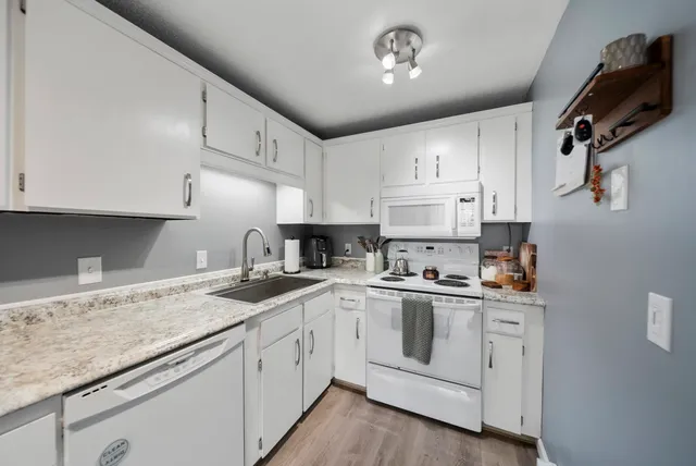 $219,000 | 798 Court Street, Unit G, Keene, NH 03431