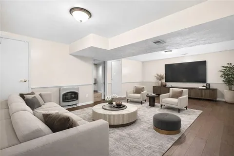 $215,000 | 112 Kollar Drive, McKeesport, PA 15133